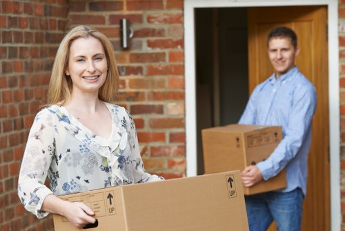 Customer submitting a storage complaint in an organised procedure