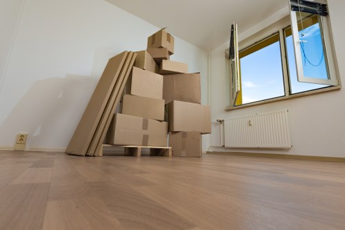 Secure furniture storage options in Spitalfields for homes and businesses